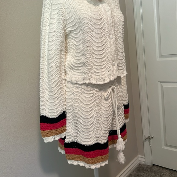 House of Harlow 1960 Crochet Sweater and Shorts Set Medium Large - Picture 4 of 13